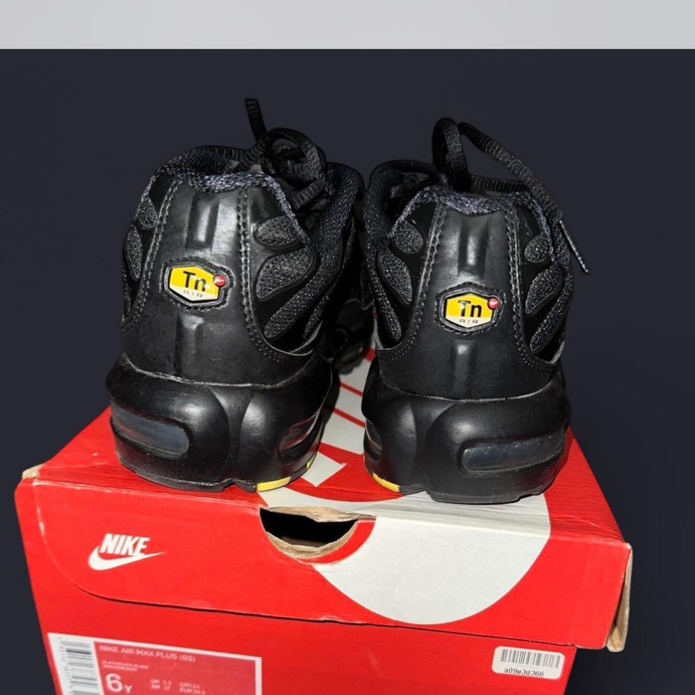 Nike Black  Sneakers